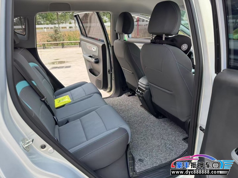 23年埃安Y70轿车抵押车出售