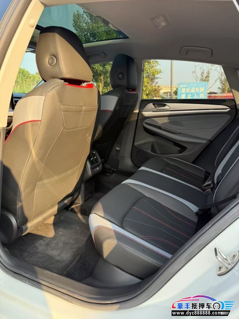 24年大众凌渡轿车抵押车出售