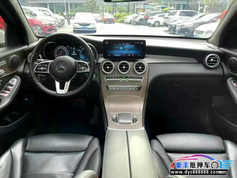 22年奔驰GLC轿车抵押车出售