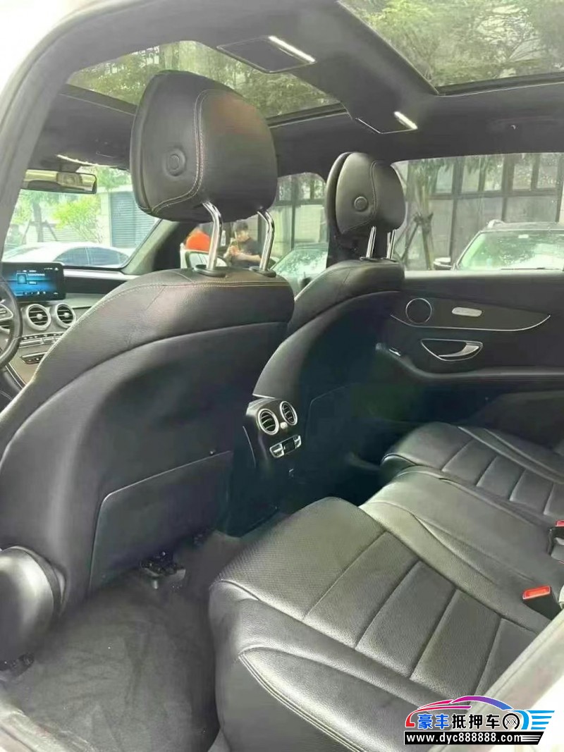 22年奔驰GLC轿车抵押车出售