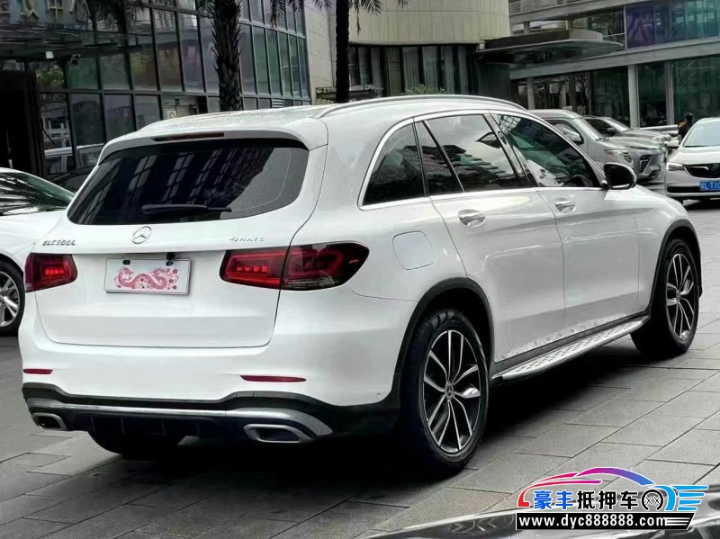 22年奔驰GLC轿车抵押车出售