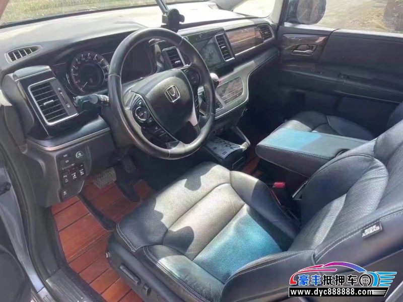 16年本田艾力绅轿车抵押车出售