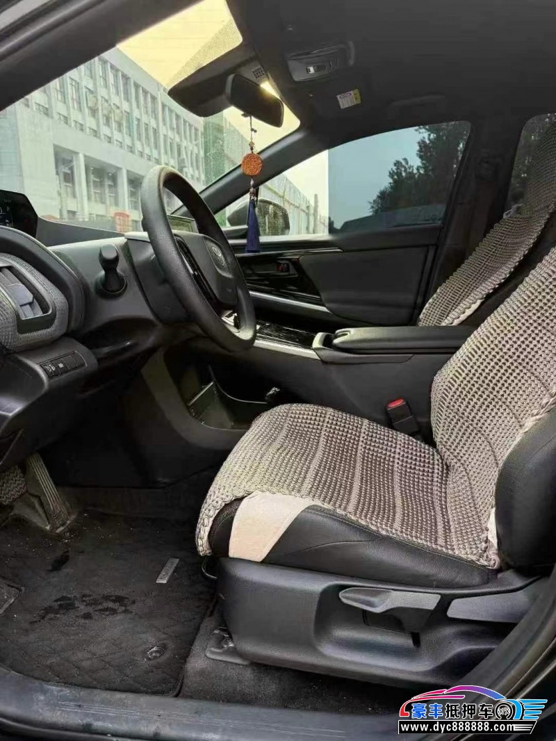 24年丰田bz4x轿车抵押车出售