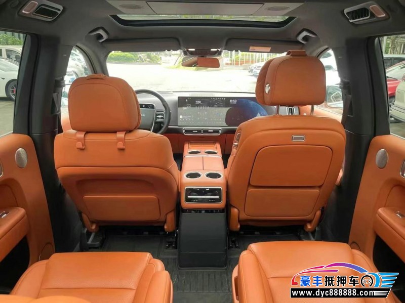 23年理想L9轿车抵押车出售