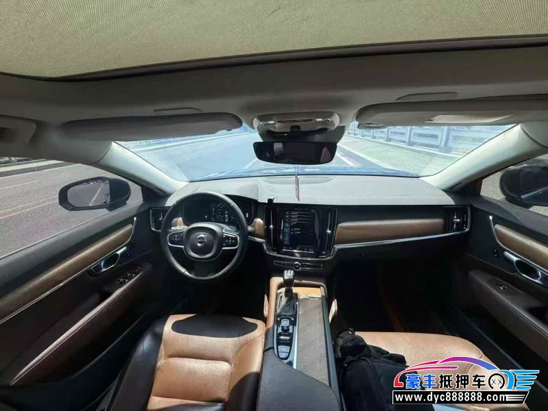 19年沃尔沃S90轿车抵押车出售