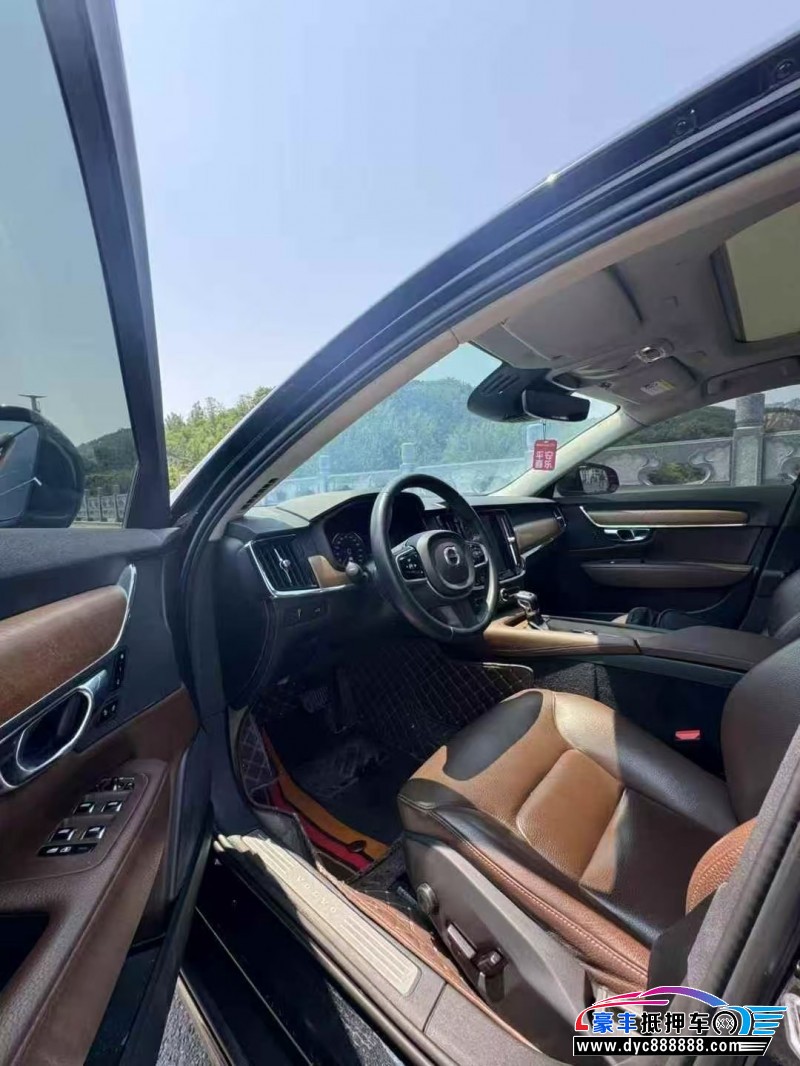 19年沃尔沃S90轿车抵押车出售