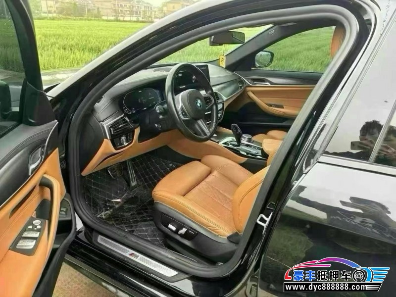 21年宝马5系轿车抵押车出售