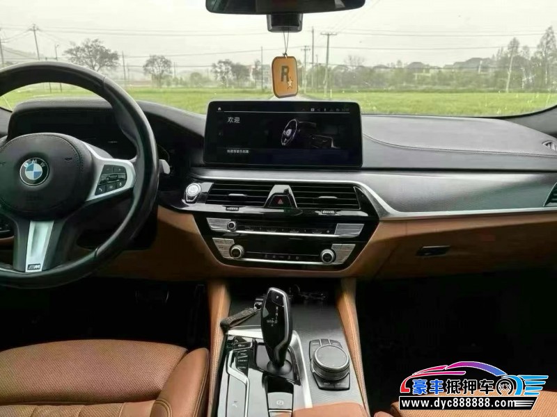 21年宝马5系轿车抵押车出售