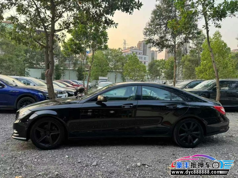 15年奔驰CLS轿车抵押车出售