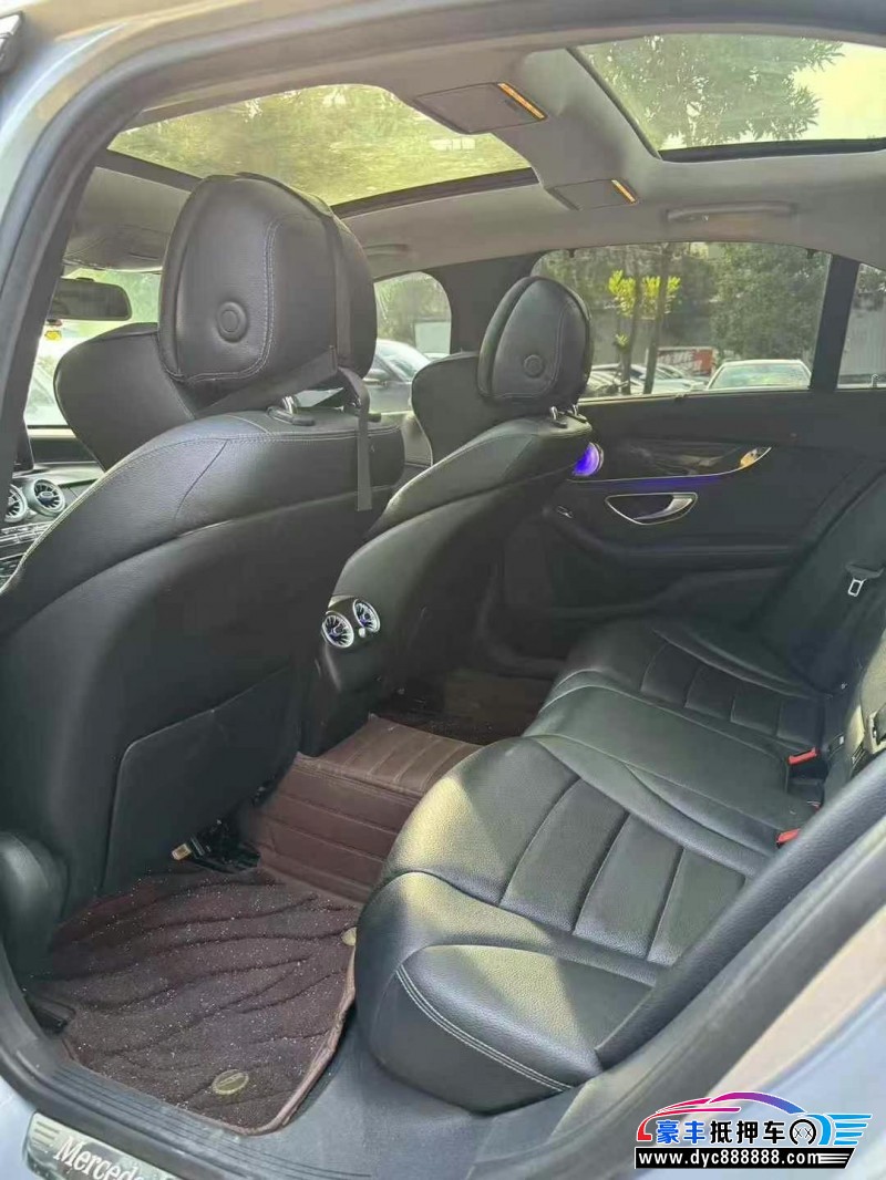 15年奔驰C轿车抵押车出售