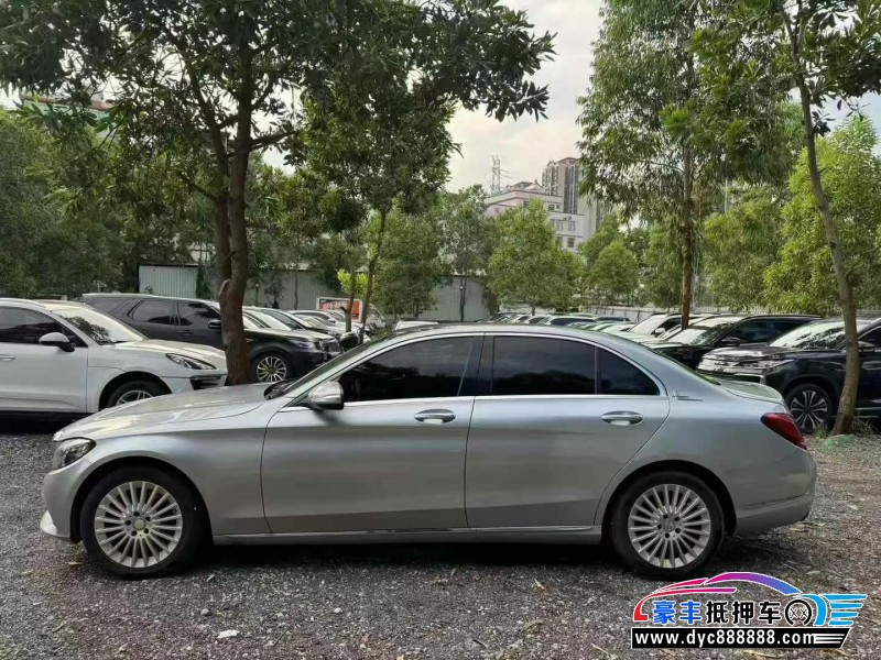 15年奔驰C轿车抵押车出售