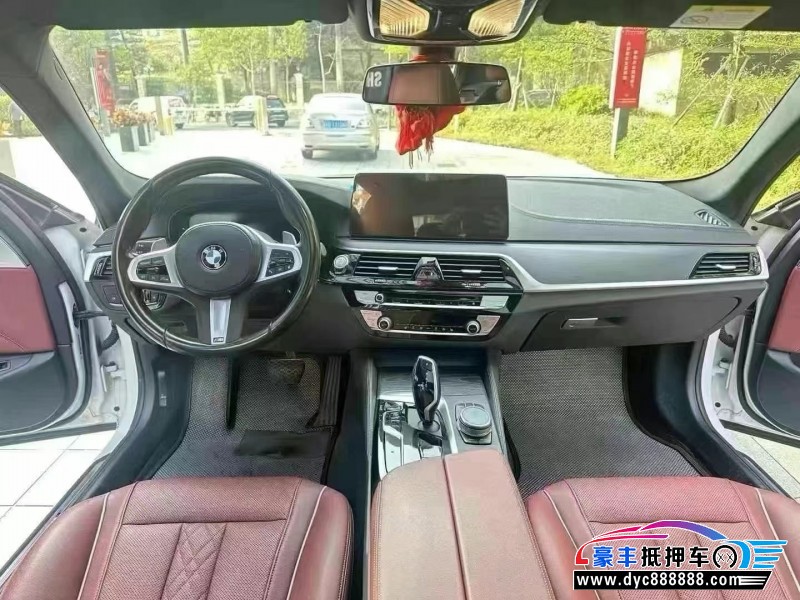 22年宝马5系轿车抵押车出售