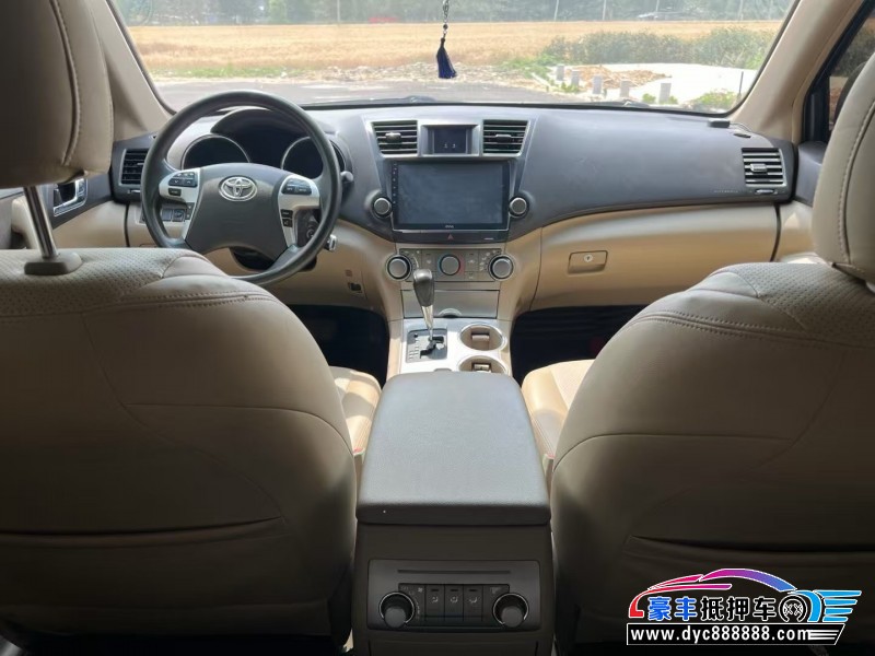 14年丰田汉兰达轿车抵押车出售