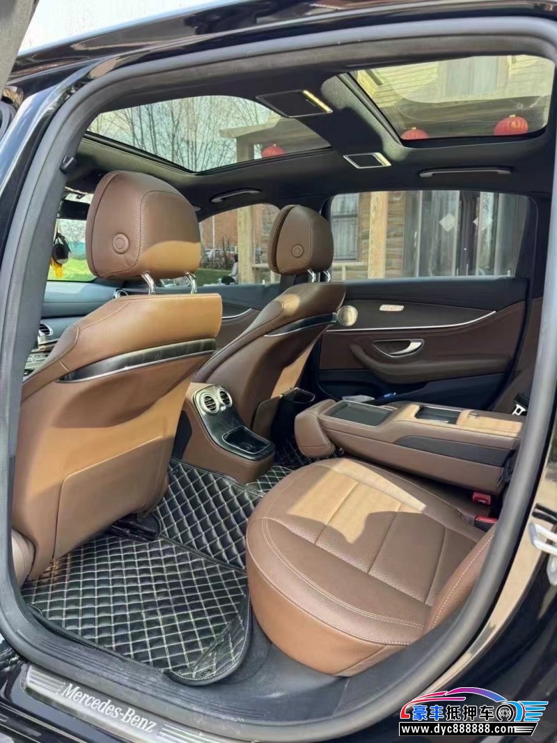 21年奔驰E轿车抵押车出售