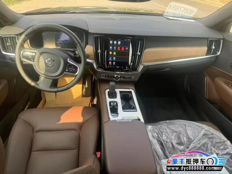 25年沃尔沃S90轿车抵押车出售