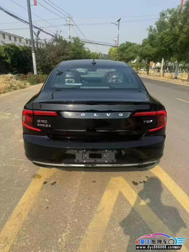 25年沃尔沃S90轿车抵押车出售