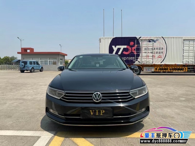 17年大众迈腾轿车抵押车出售