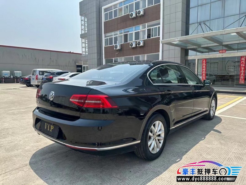 17年大众迈腾轿车抵押车出售