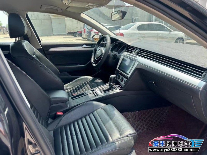 17年大众迈腾轿车抵押车出售