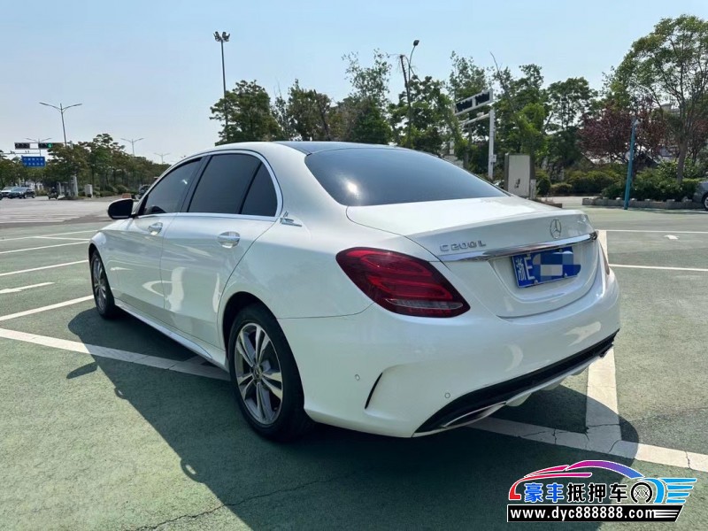18年奔驰C轿车抵押车出售