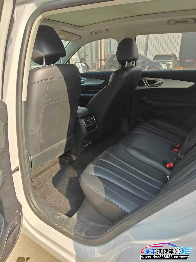 19年荣威RX5轿车抵押车出售