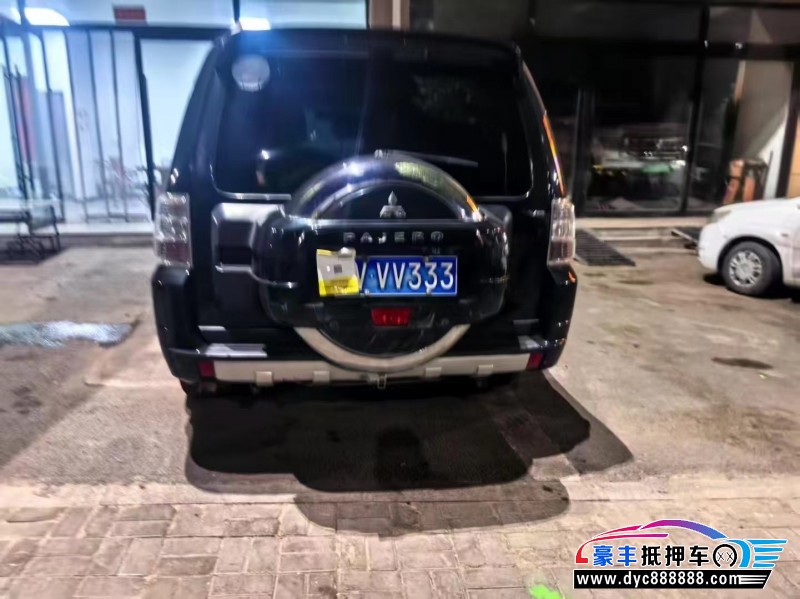 10年三菱帕杰罗(进口)轿车抵押车出售