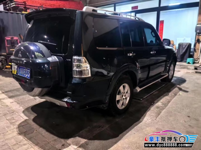 10年三菱帕杰罗(进口)轿车抵押车出售