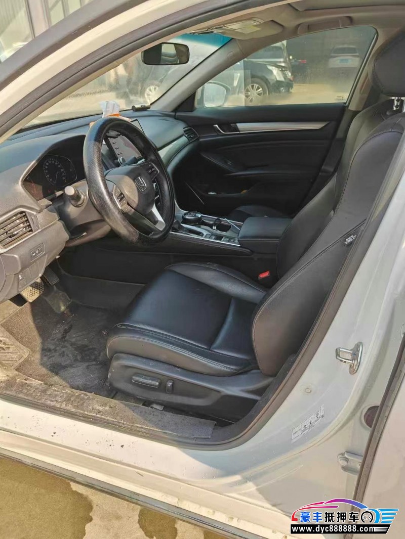 21年本田雅阁轿车抵押车出售
