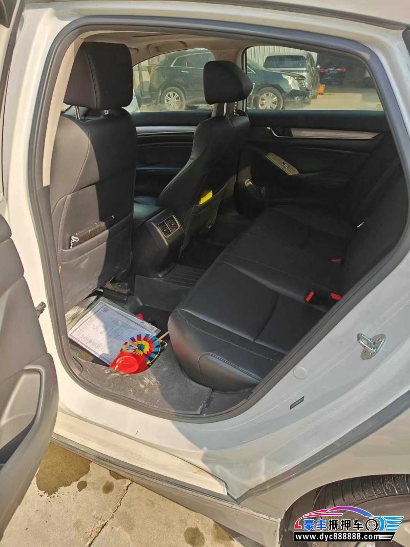 21年本田雅阁轿车抵押车出售