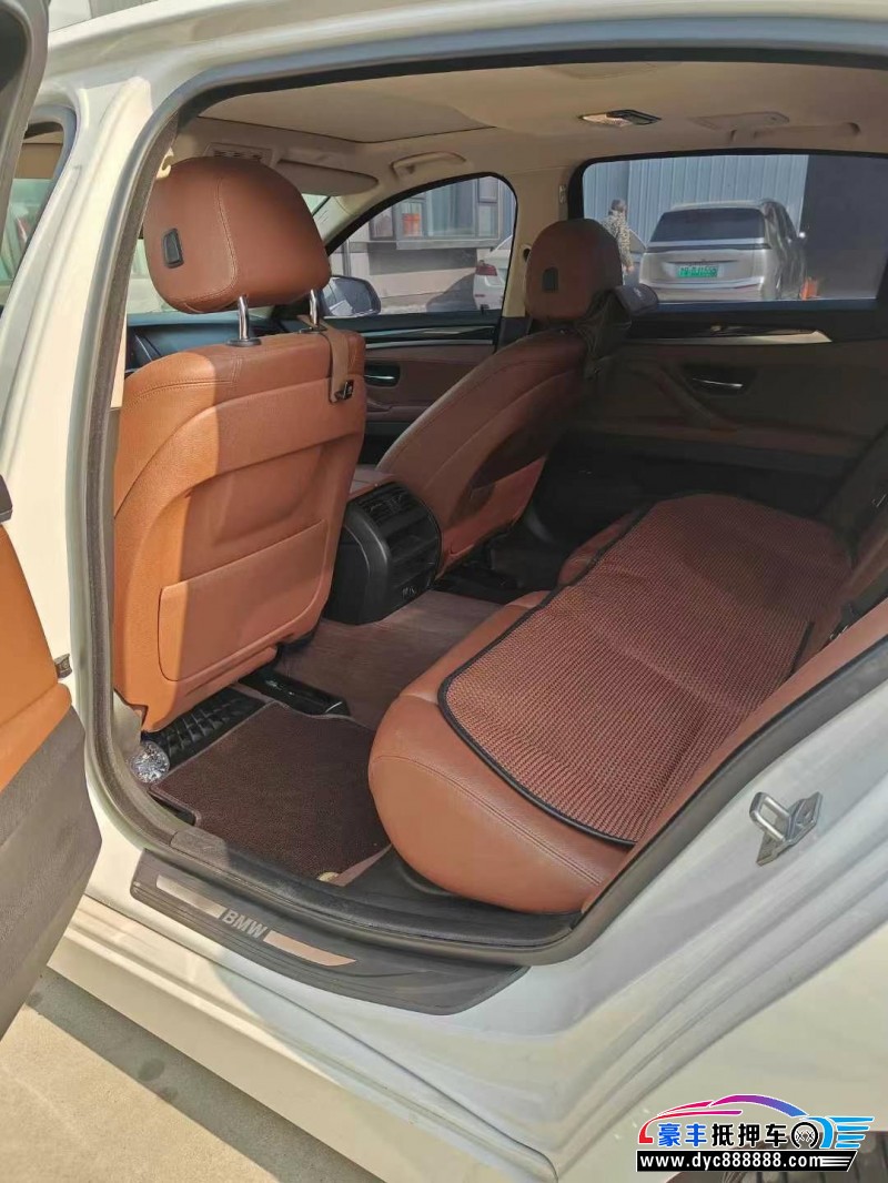 17年宝马5系轿车抵押车出售