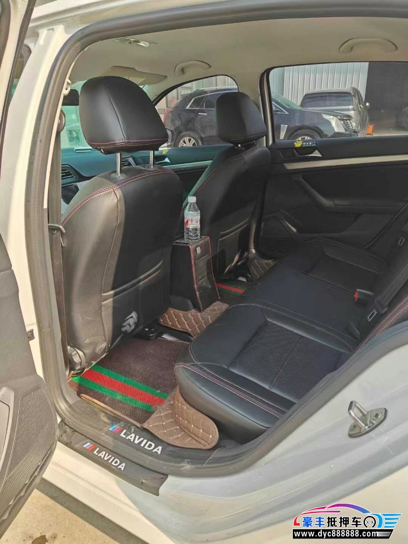 22年大众朗逸轿车抵押车出售