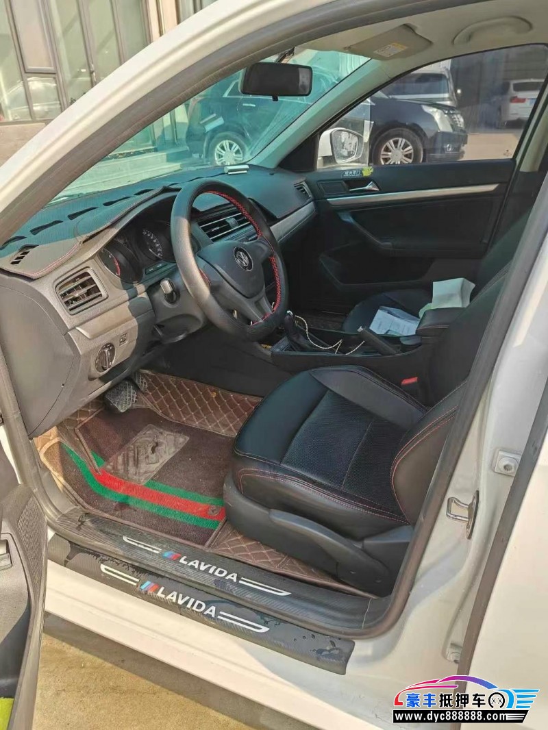 22年大众朗逸轿车抵押车出售