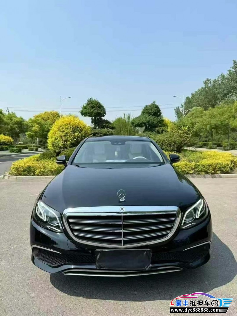 17年奔驰E轿车抵押车出售