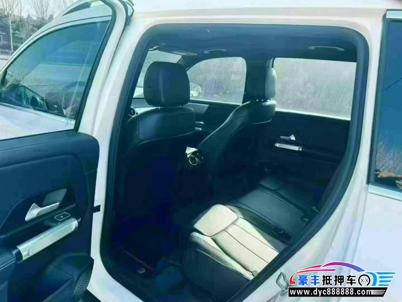 22年奔驰GLB轿车抵押车出售