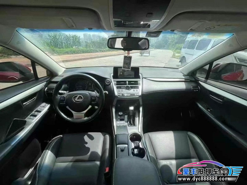 18年雷克萨斯NX轿车抵押车出售