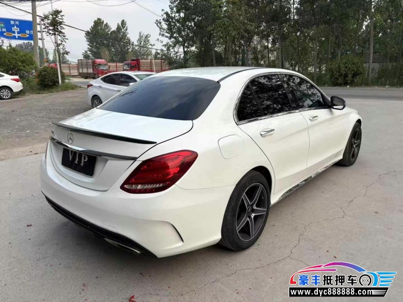 16年奔驰C轿车抵押车出售
