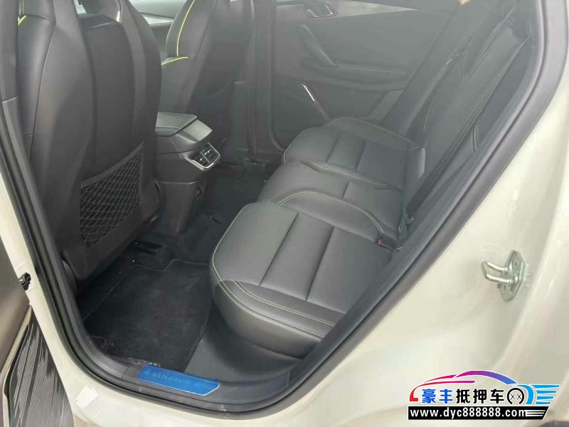 24年领克06轿车抵押车出售