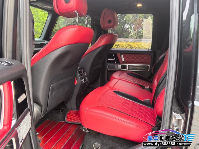 20年奔驰G轿车抵押车出售