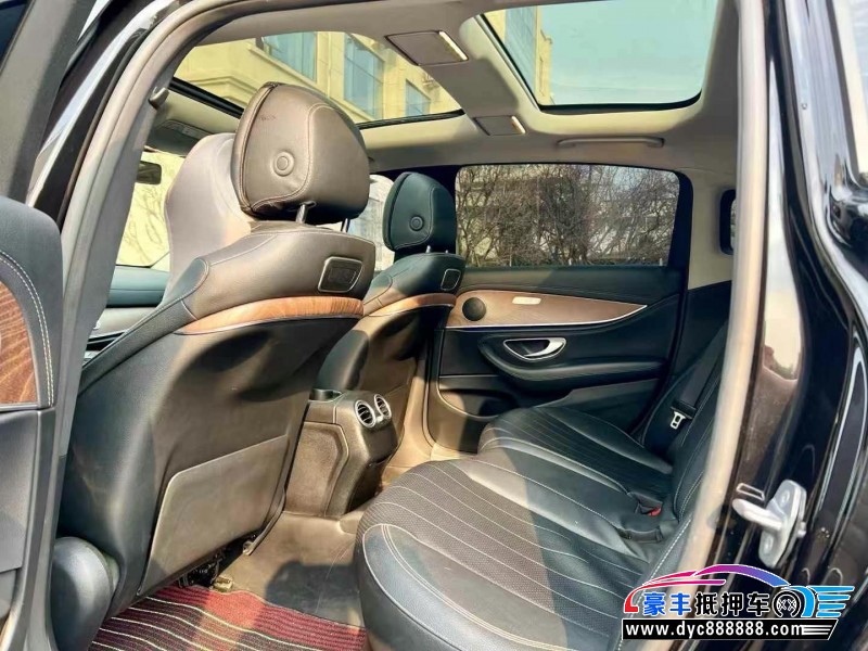 18年奔驰E轿车抵押车出售