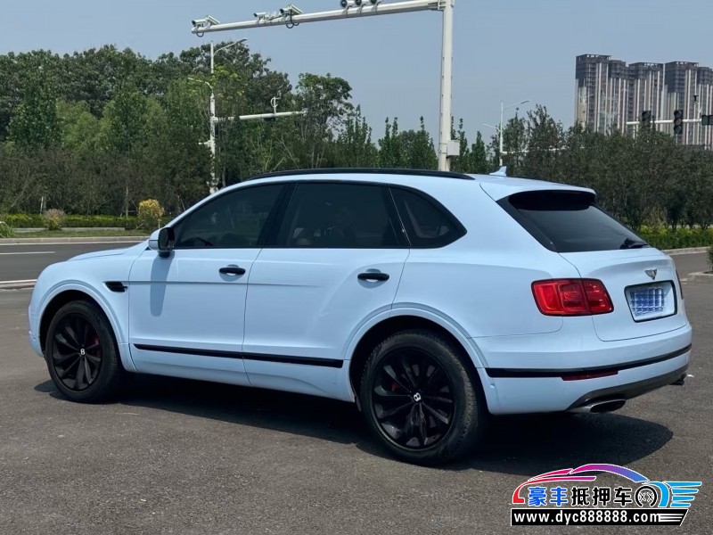 18年宾利添越轿车抵押车出售