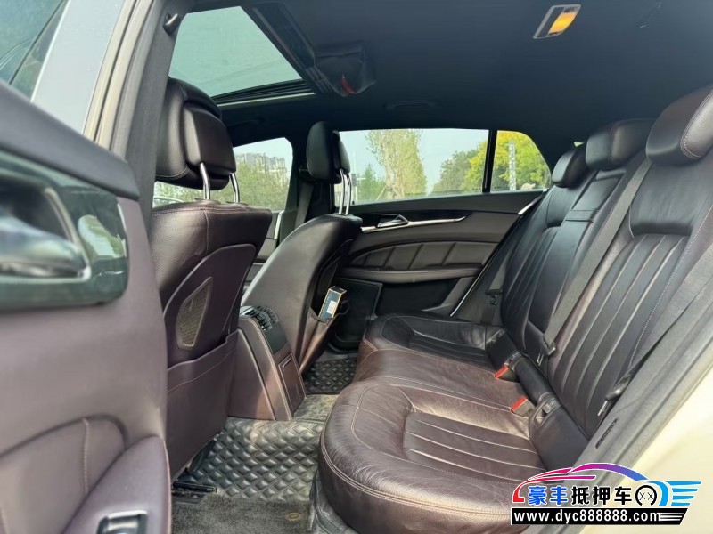 14年奔驰CLS轿车抵押车出售