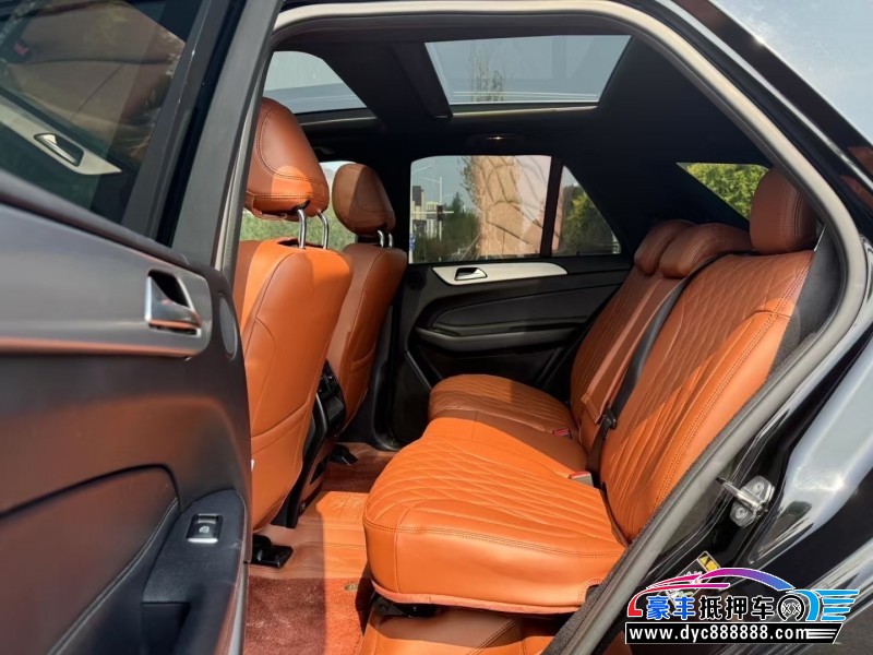 18年奔驰GLE AMG轿车抵押车出售