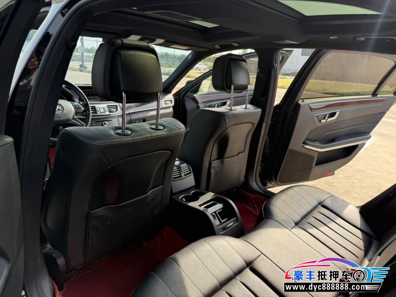 16年奔驰E轿车抵押车出售