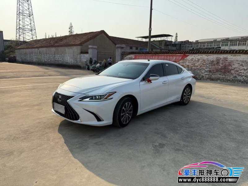 22年雷克萨斯ES轿车抵押车出售