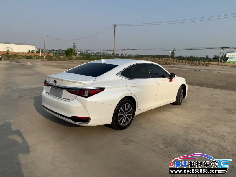 22年雷克萨斯ES轿车抵押车出售