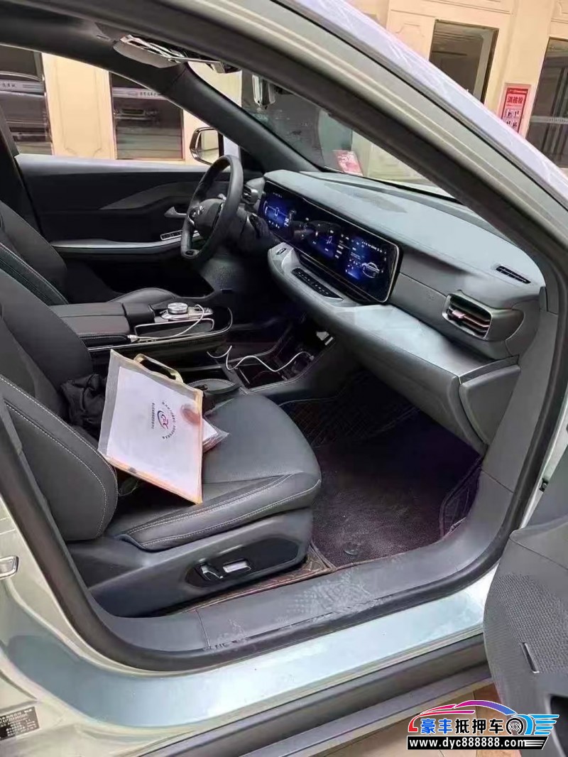 23年极狐阿尔法S轿车抵押车出售