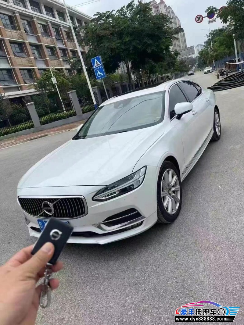 20年沃尔沃S60轿车抵押车出售