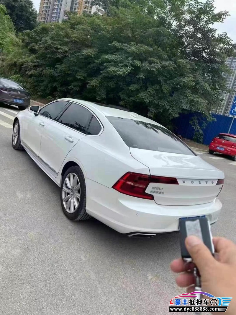 20年沃尔沃S60轿车抵押车出售