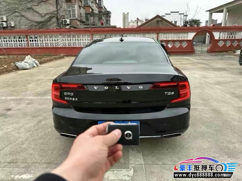 19年沃尔沃S90轿车抵押车出售