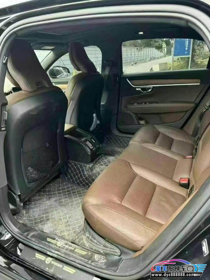 24年沃尔沃S90轿车抵押车出售